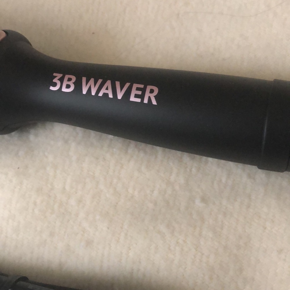 MWOB Certified open box Beachwaver 3B waver. Gives that beach wave. - Picture 3 of 5